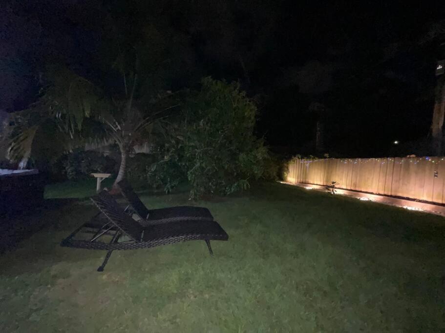 Hot Tub, Tiki Bar, Outdoor Shower, Near Intercoastal Waterway! 웨스트 팜 비치 외부 사진